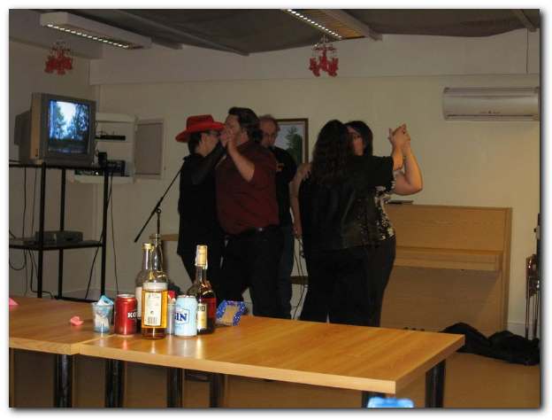 624x474 pixels (28K)